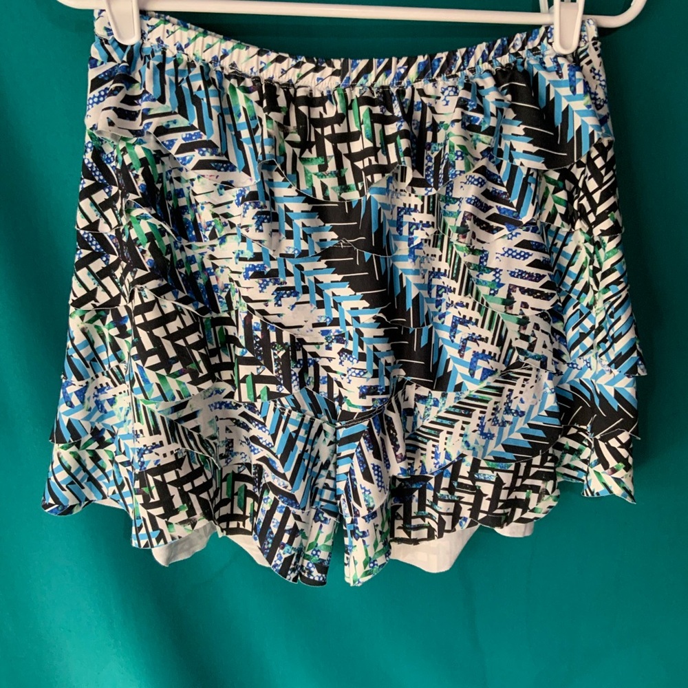 ISLE by Meliz Kozan Women’s High Waist  Tiered Geometric Mosaic Print Shorts